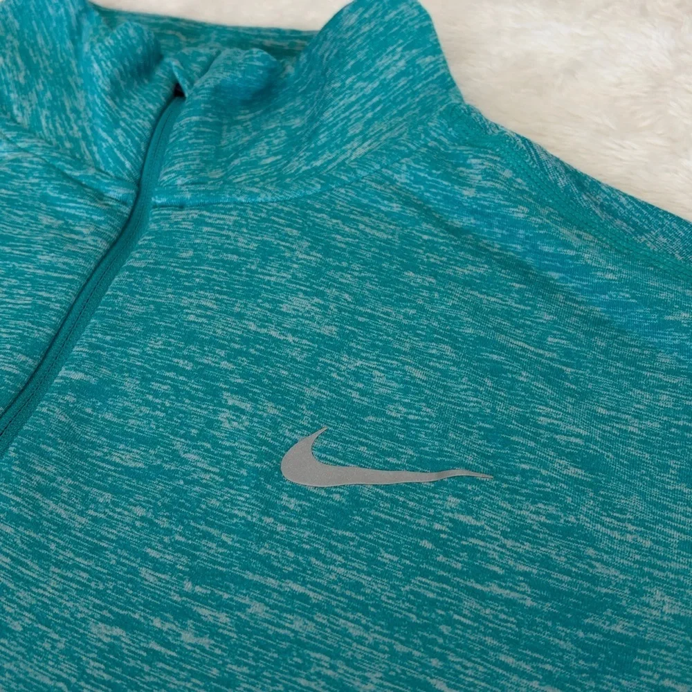 Nike turquoise running